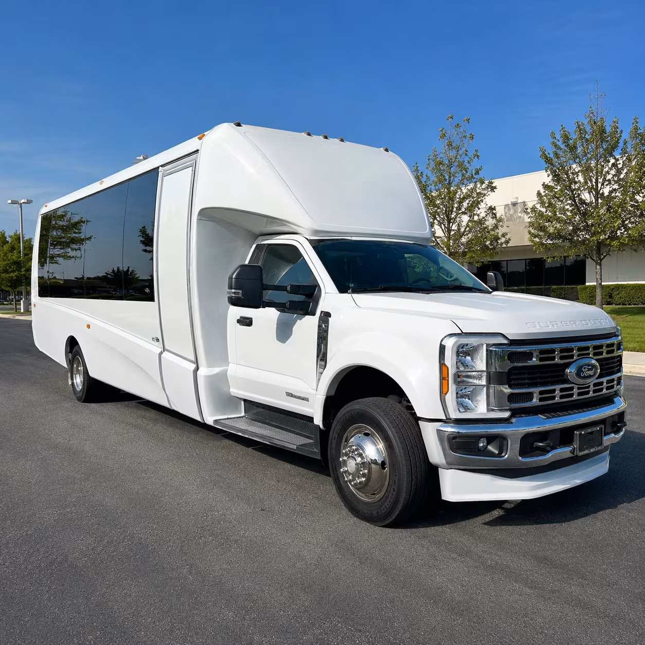 San Jose Airport Shuttle & Transportation party bus exterior
