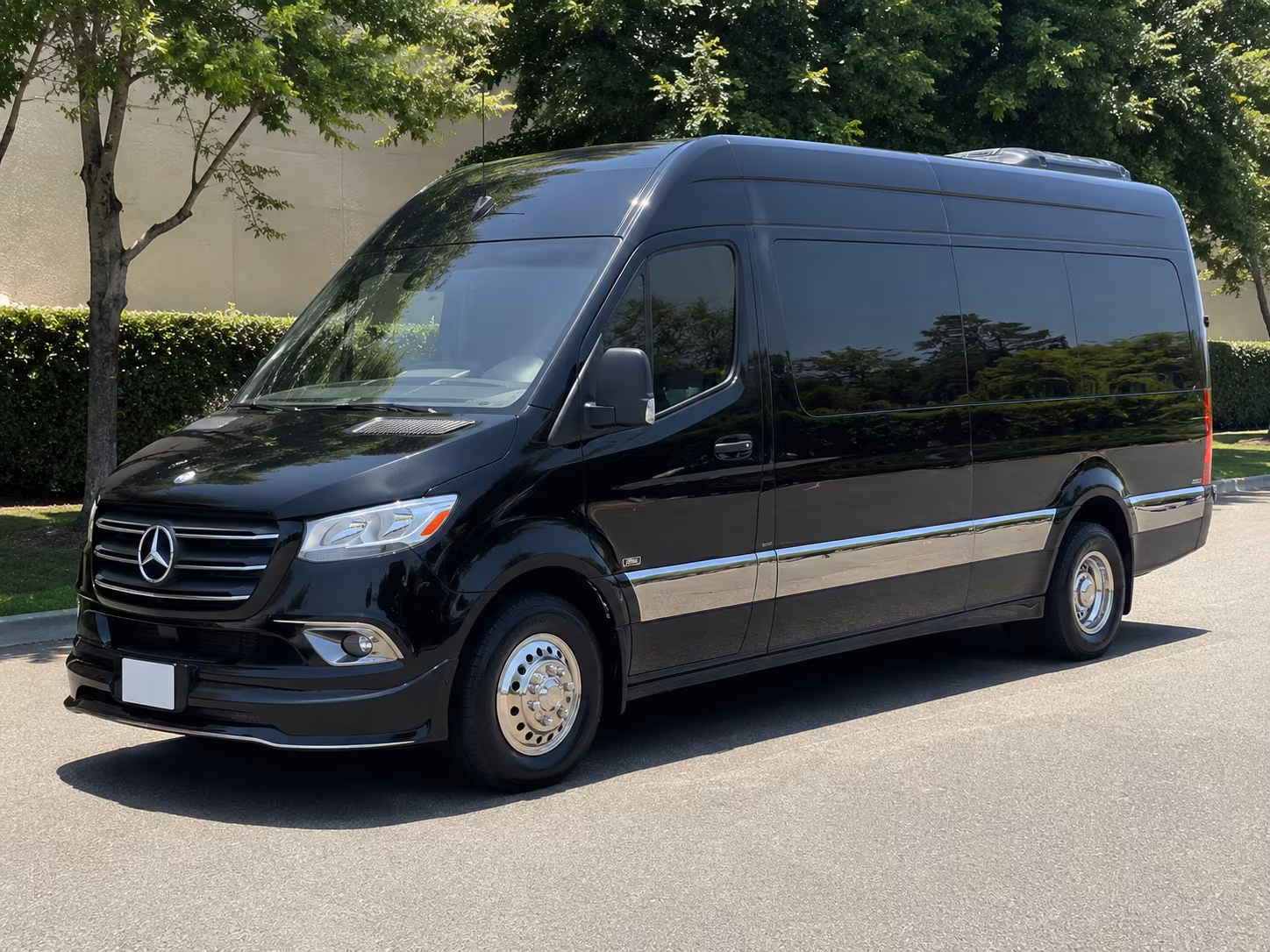 San Jose Airport Shuttle & Transportation party bus exterior